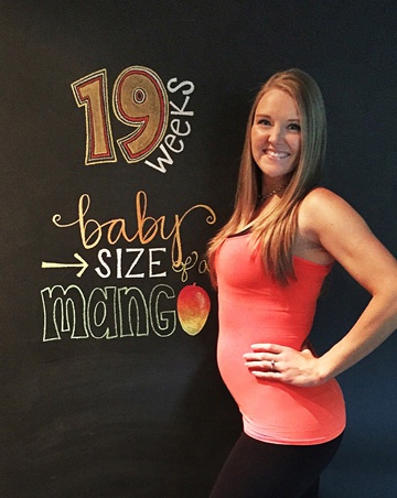 живот на 19 неделе беременности