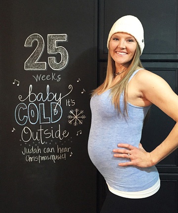 живот на 25 неделе беременности