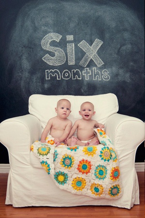 двойняшки в 6 месяцев