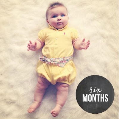 девочка в шесть месяцев